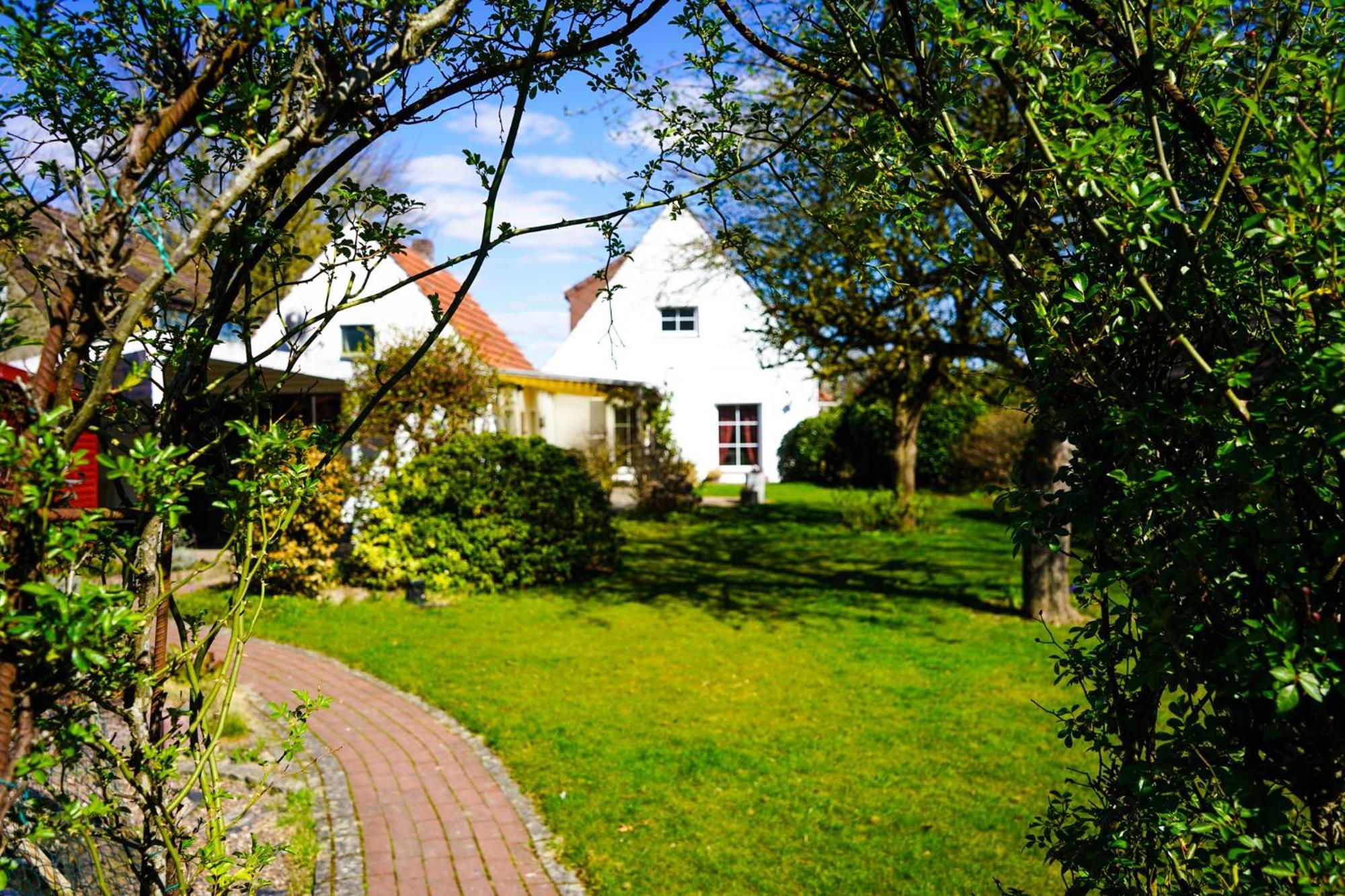 Gemuetliches Haus Mit Grossem Traumhaften Garten BRE Eksteriør bilde